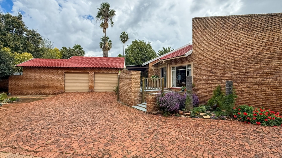 3 Bedroom Property for Sale in Doringkruin North West